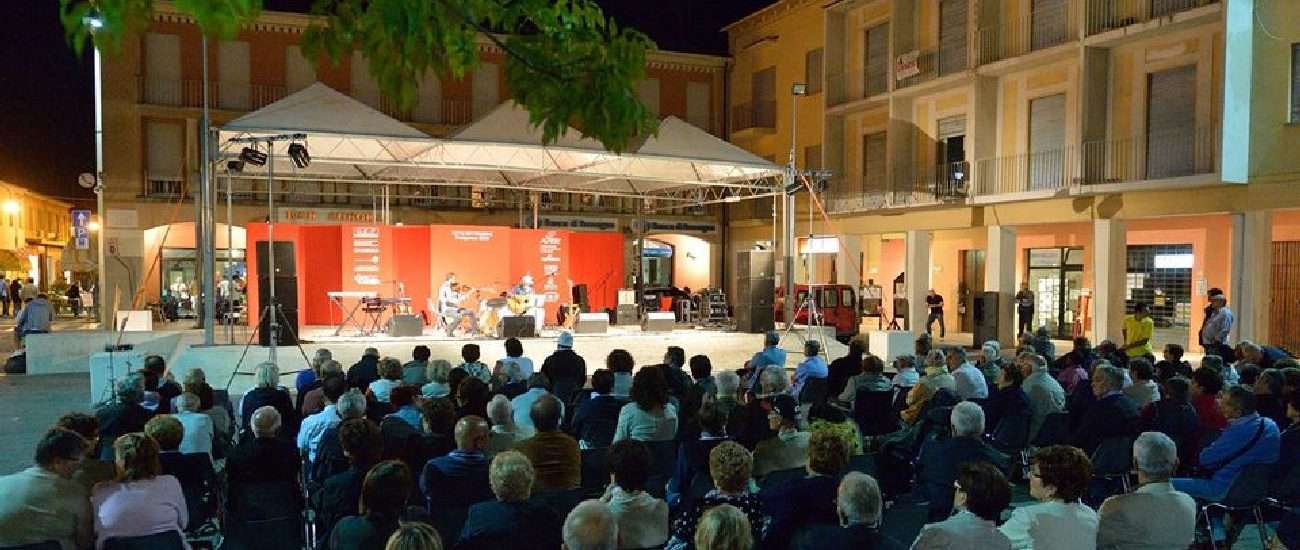 002-CUPOLE-MULTIPLE-TENSOSTRUTTURE-ARGELLI-SRL